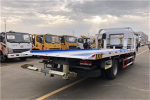 阿勒泰地区汽车救援补胎