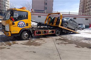 阿勒泰地区救援拖车费用怎么算