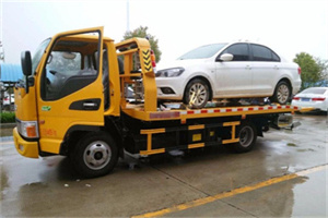 阿勒泰地区附近拖车救援24小时服务热线