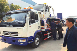 阿勒泰地区汽车道路救援拖车价格